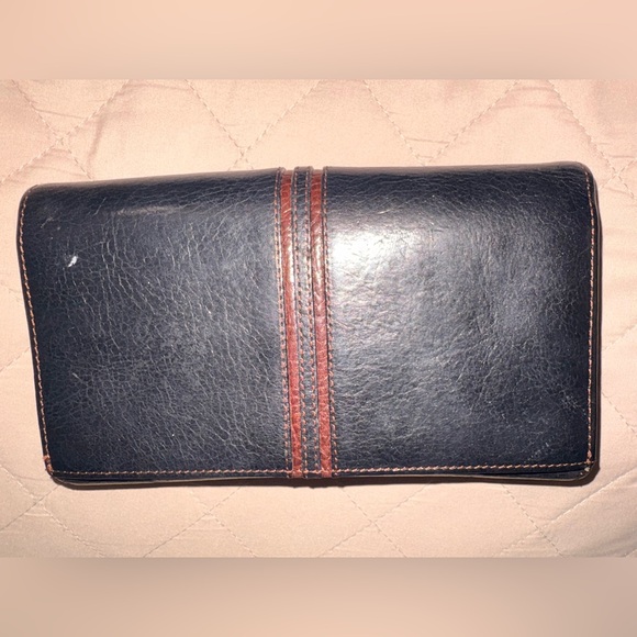 Brighton Vintage Two-Tone Leather Croc-Embossed Organizer Wallet - Picture 8 of 12